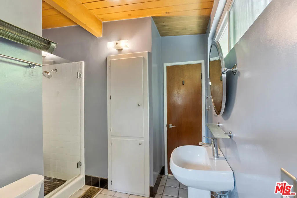 3828 Toland Way, Los Angeles, California 90065 home-pic-17